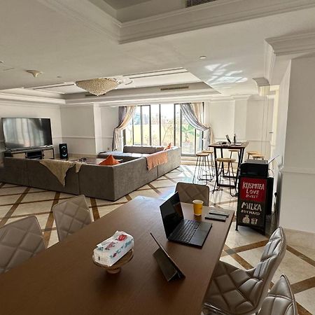 Neyar Beach Vibes Hostel Dubai Exterior foto